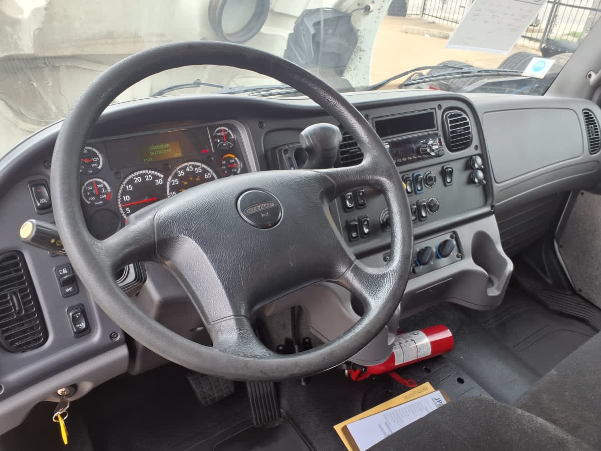 2019 Freightliner/Mercedes M2 106 866985