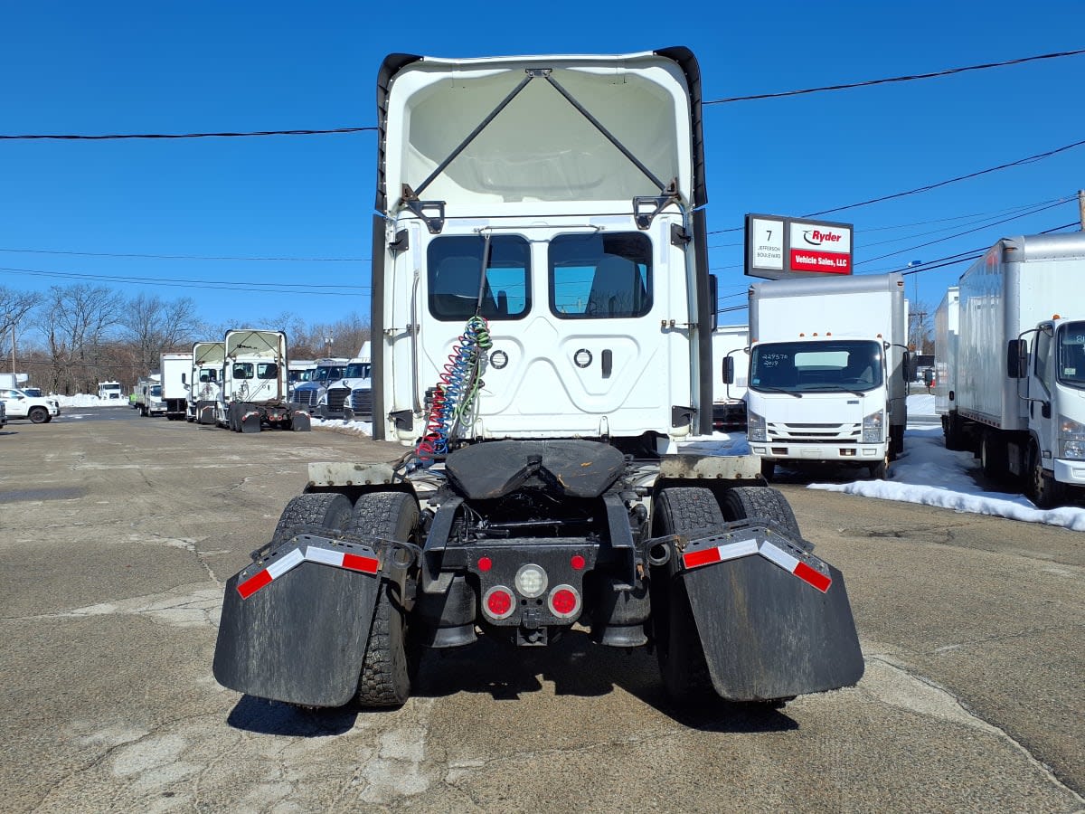 2019 Freightliner/Mercedes NEW CASCADIA 126 867067