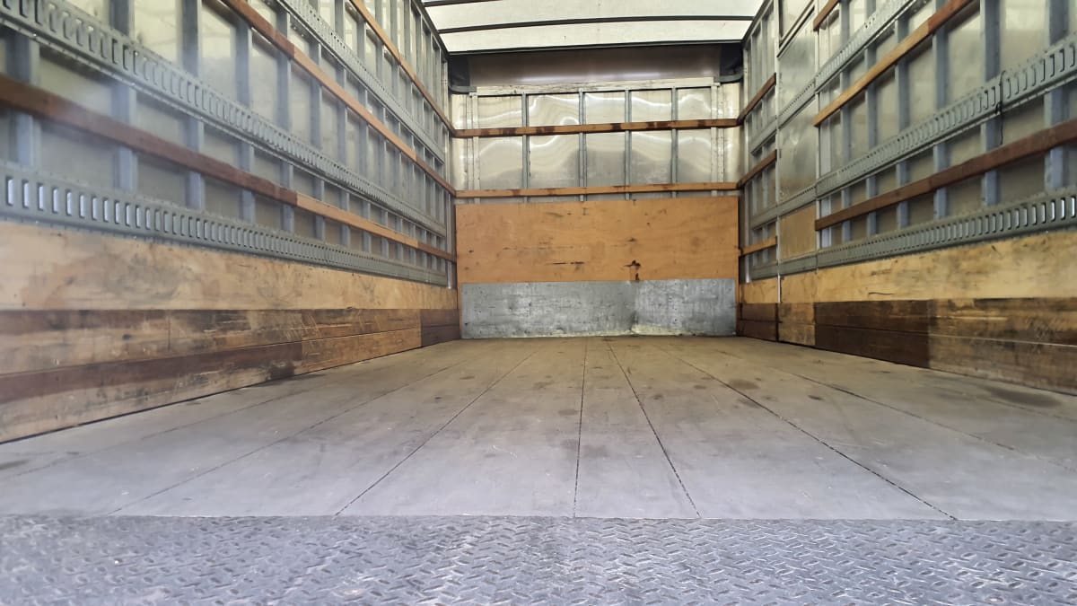2019 Freightliner/Mercedes M2 106 867074