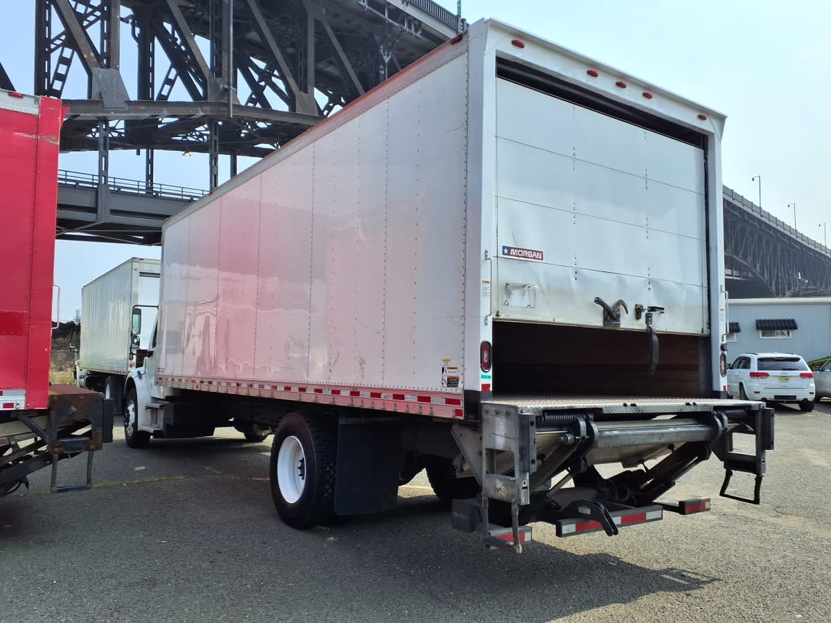 2019 Freightliner M2 106 867090
