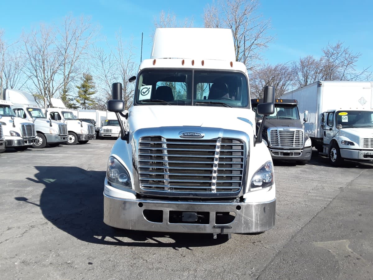 2019 Freightliner/Mercedes CASCADIA 125 867105