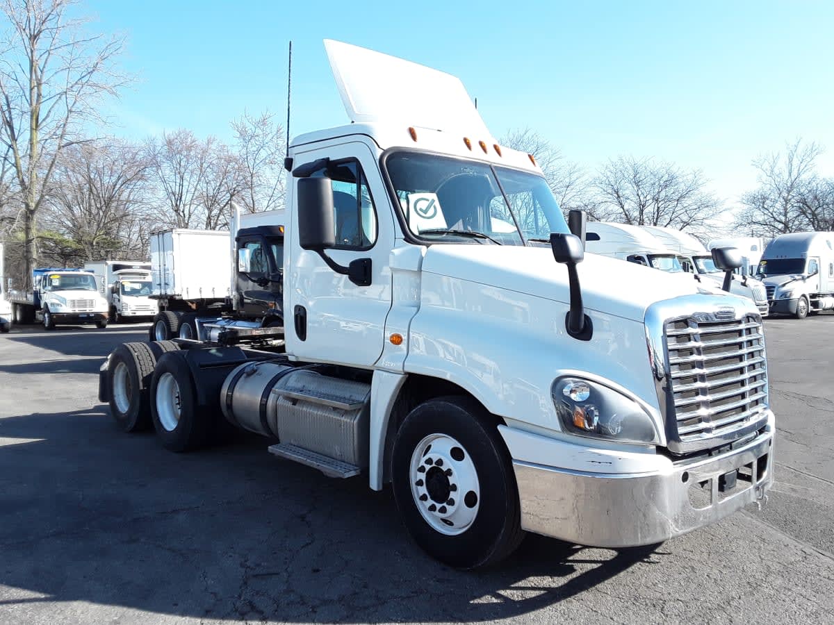 2019 Freightliner/Mercedes CASCADIA 125 867105