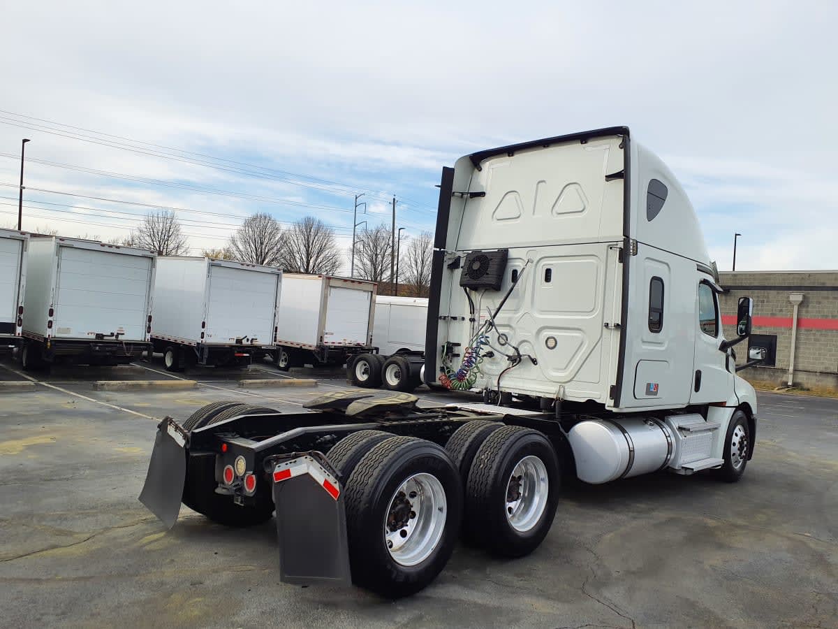 2019 Freightliner - image 4