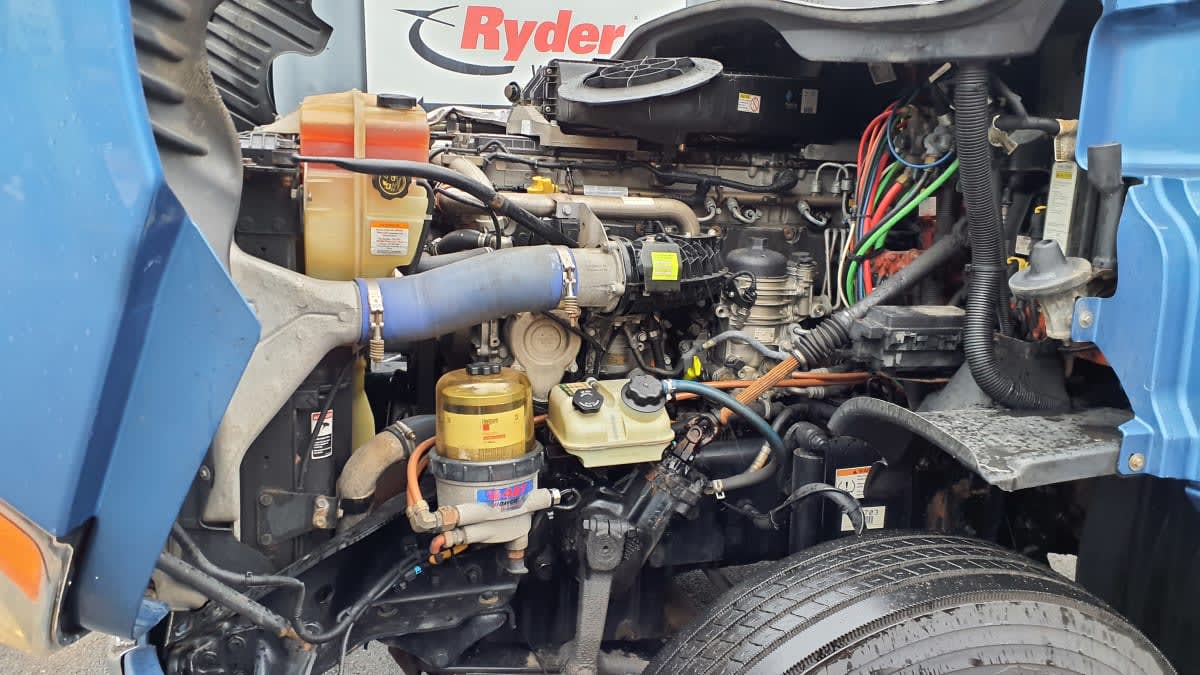 2019 Freightliner Cascadia in Springfield, MA — photo 8