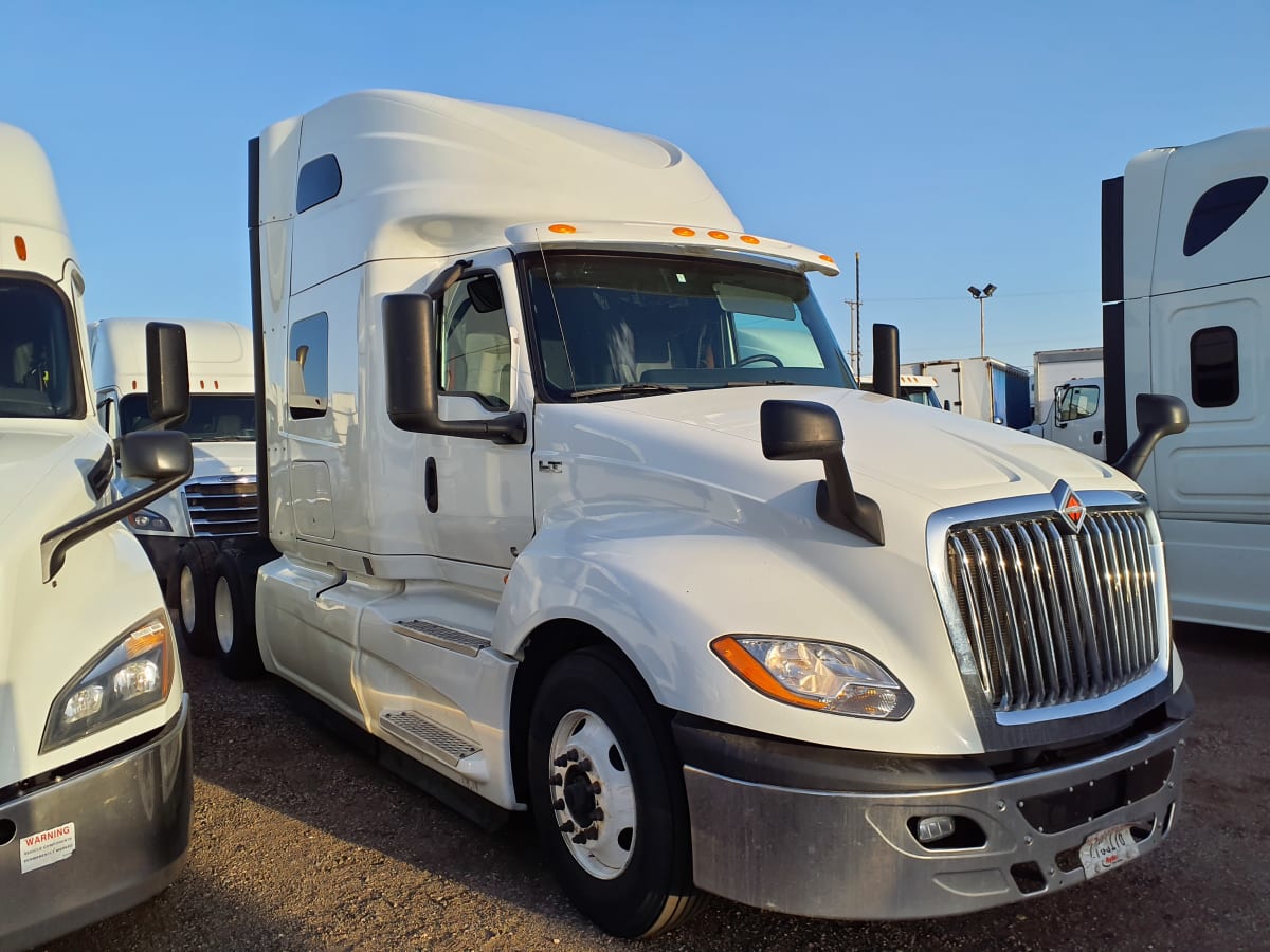 2019 Navistar International LT625 SLPR CAB 867208