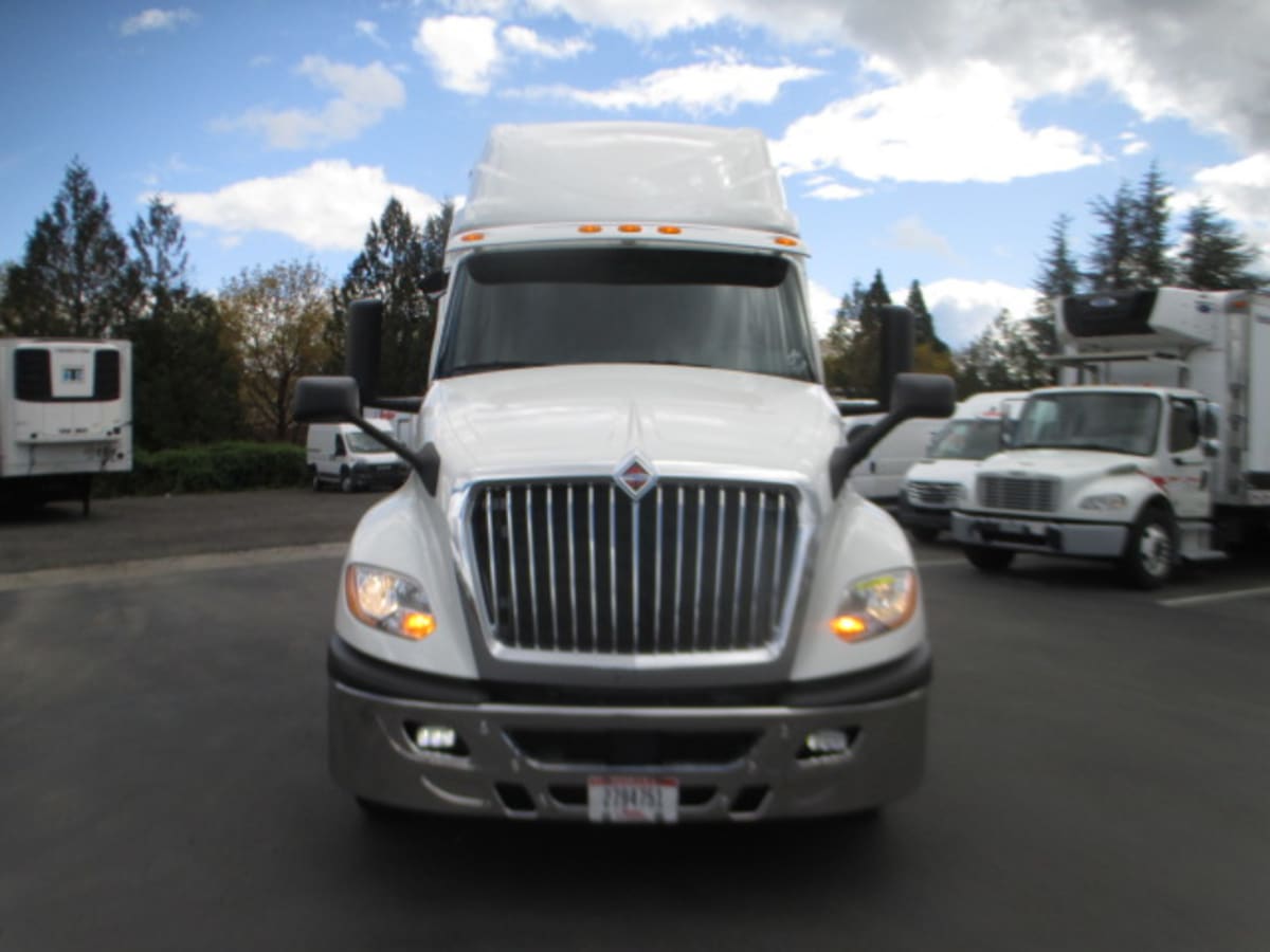 2019 Navistar International LT625 SLPR CAB 867213