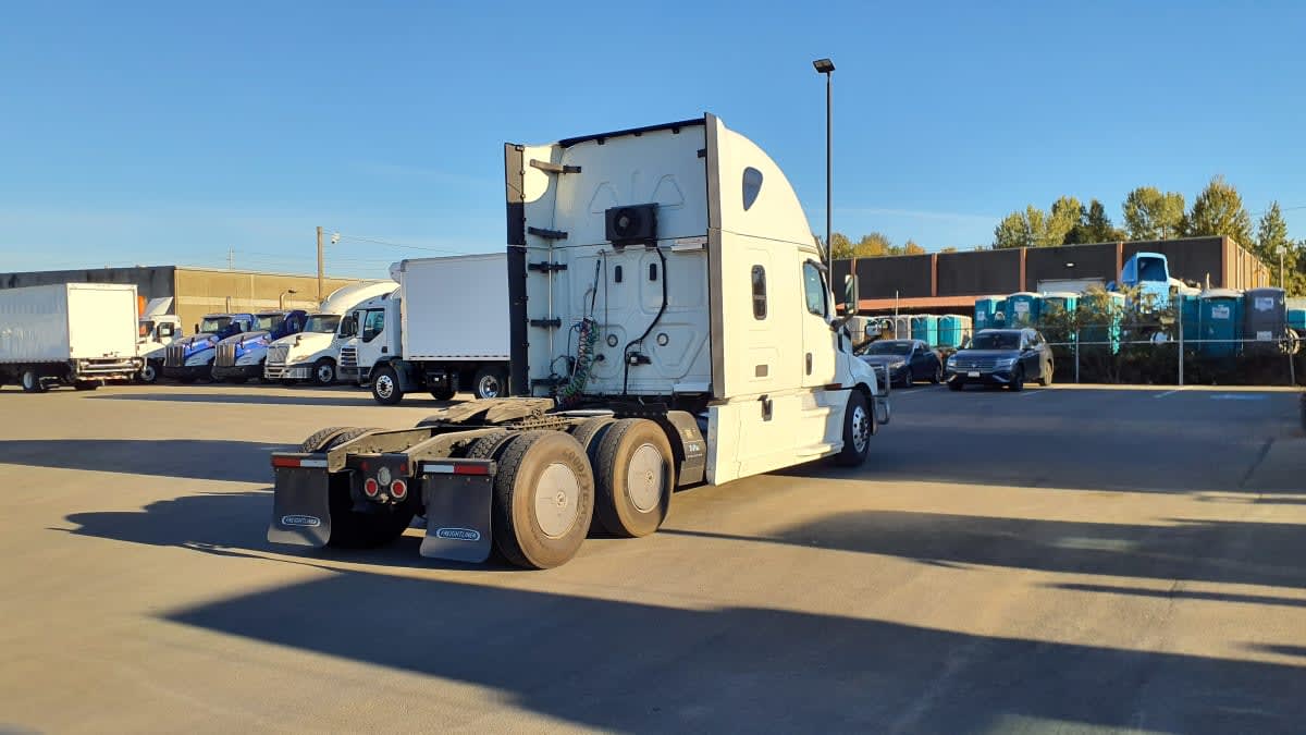 2019 Freightliner Cascadia in Tacoma, WA — photo 4
