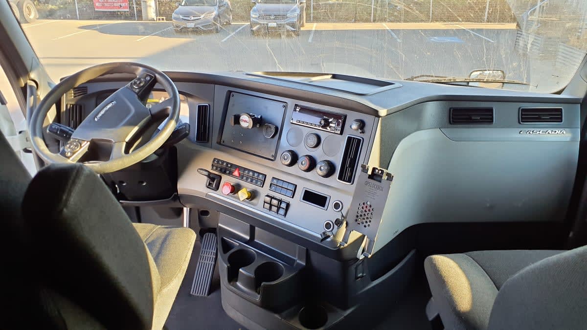 2019 Freightliner Cascadia in Tacoma, WA — photo 7