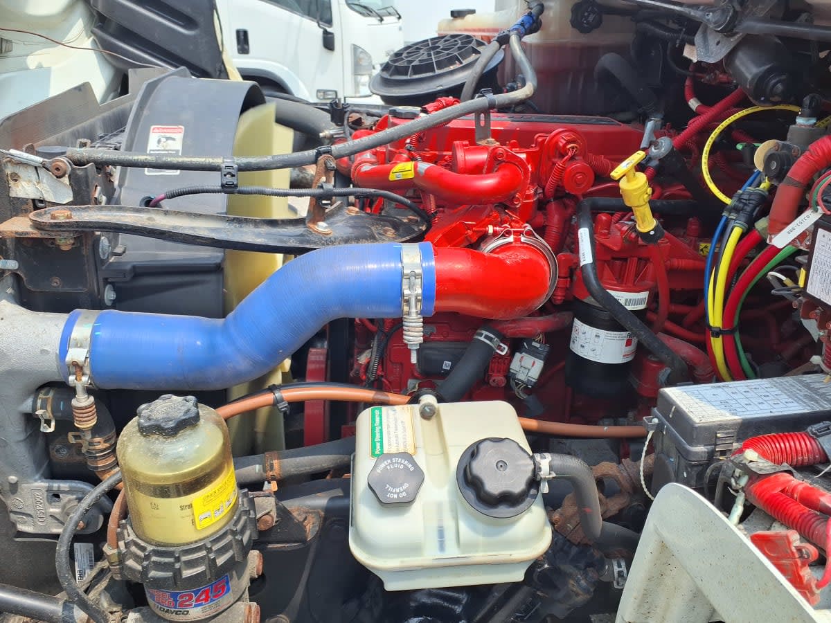 2019 Freightliner M2 106 867312