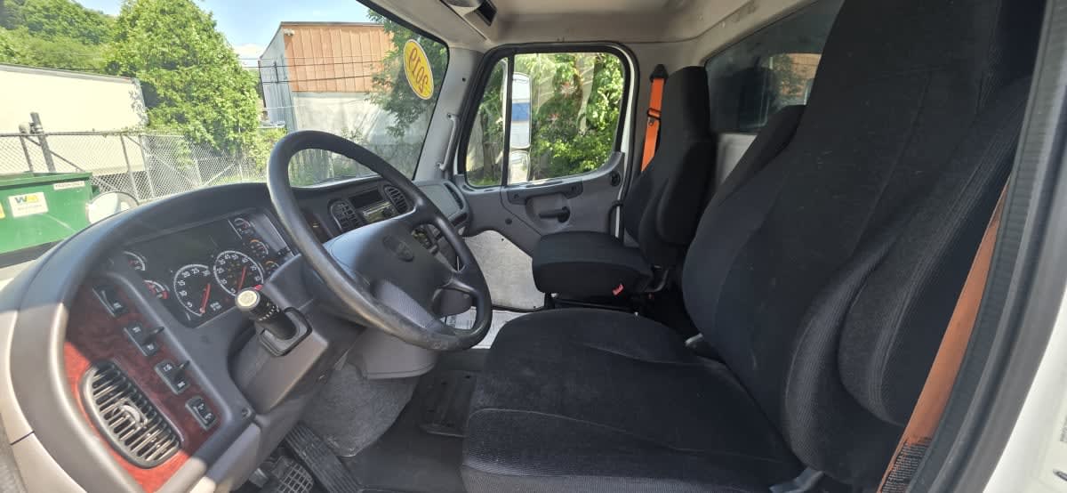 2019 Freightliner M2 106 in Bensalem, PA — photo 7