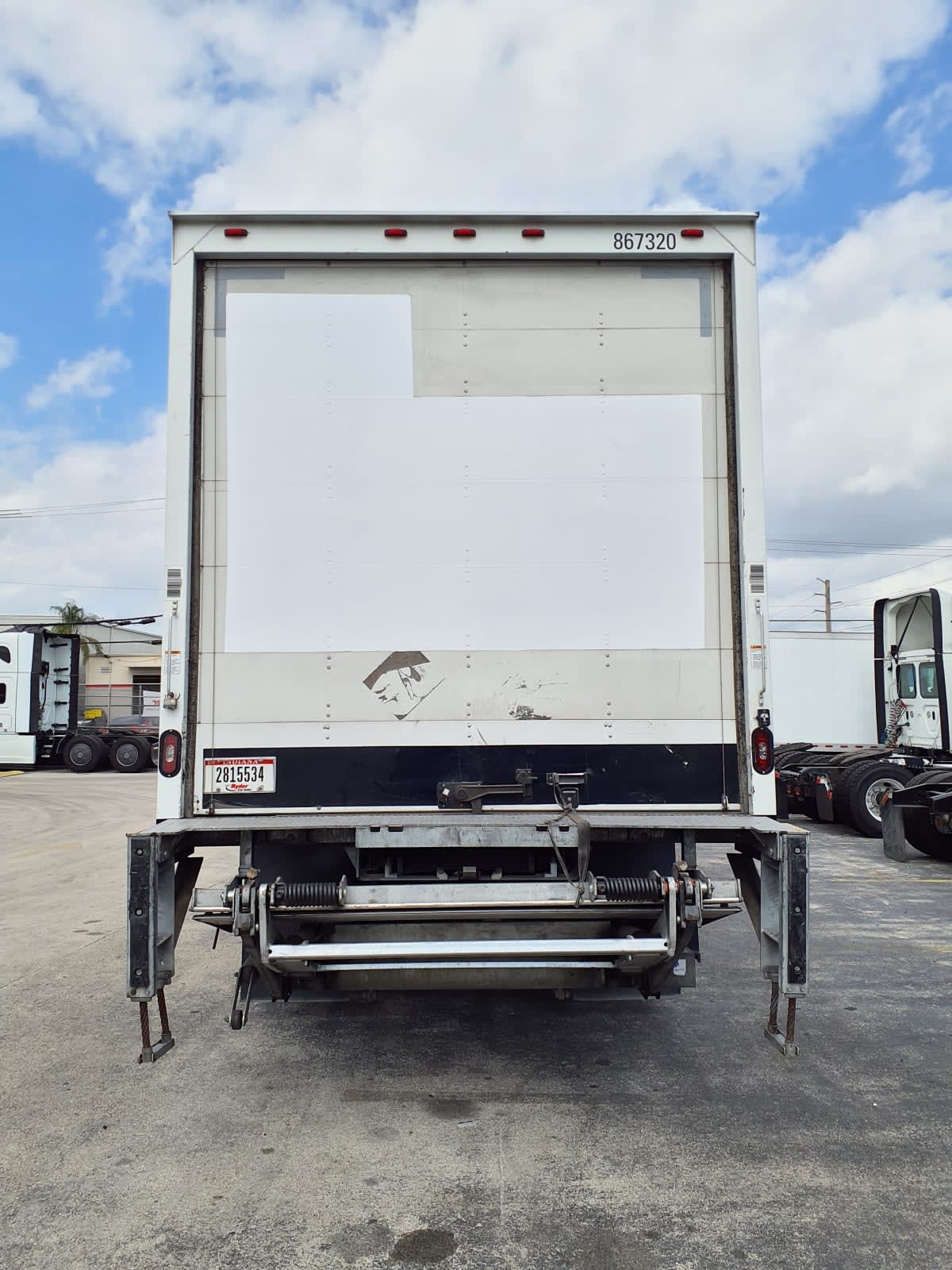 2019 Freightliner/Mercedes M2 106 867320