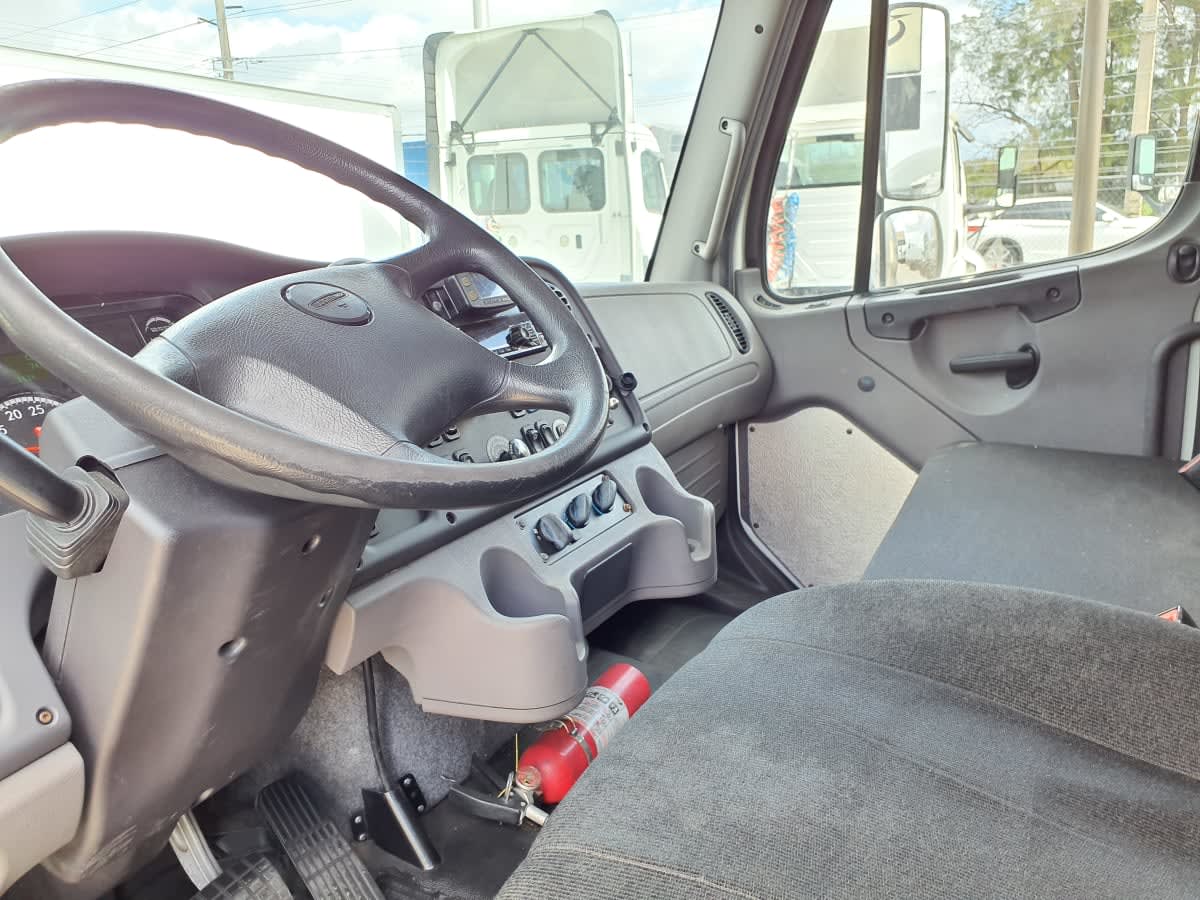 2019 Freightliner/Mercedes M2 106 867320