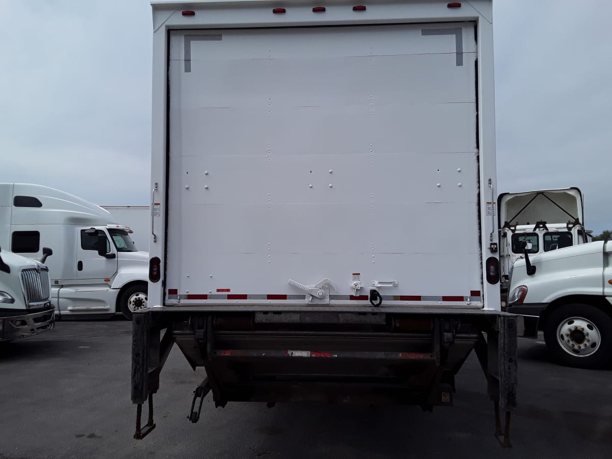 2019 Freightliner/Mercedes M2 106 867371