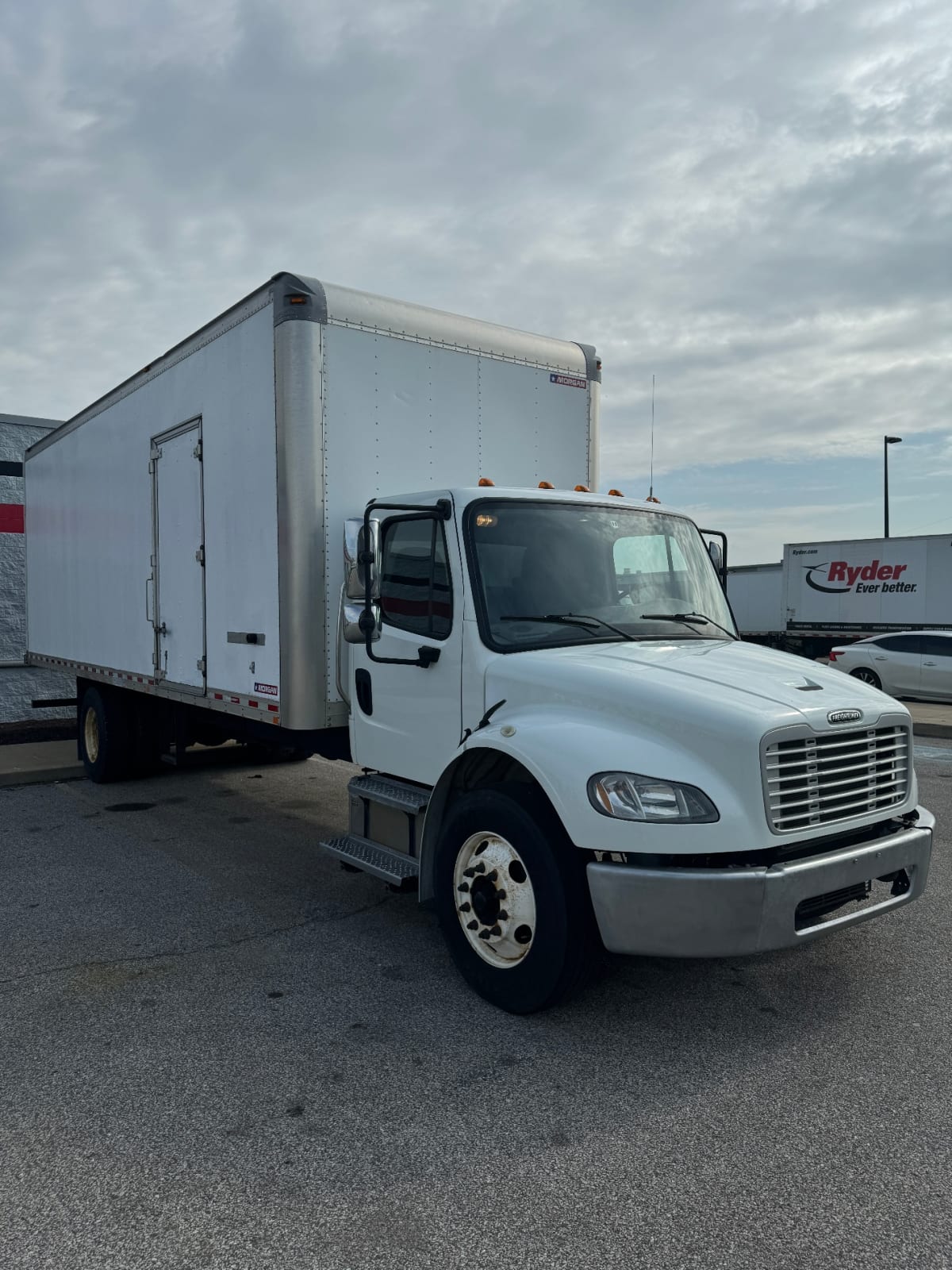 2019 Freightliner/Mercedes M2 106 867382