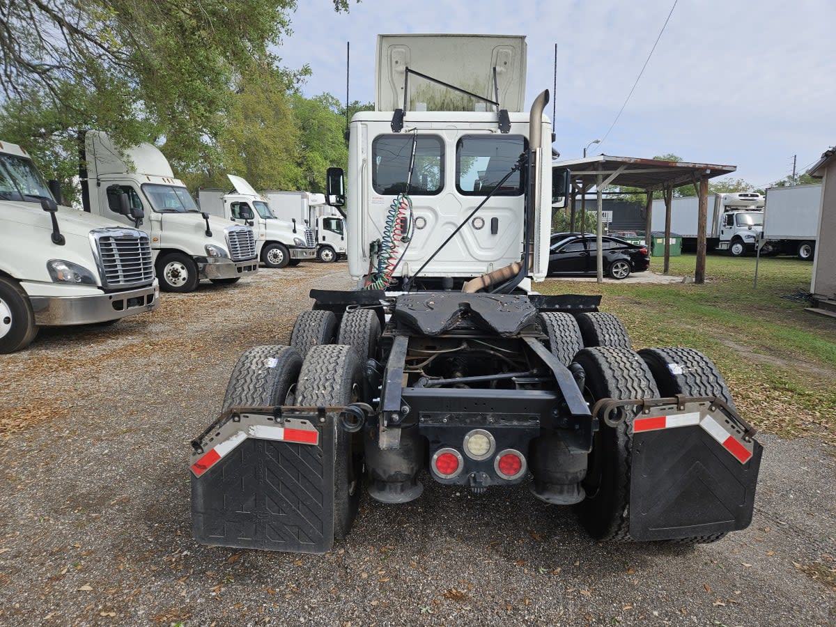 2019 Freightliner - image 5