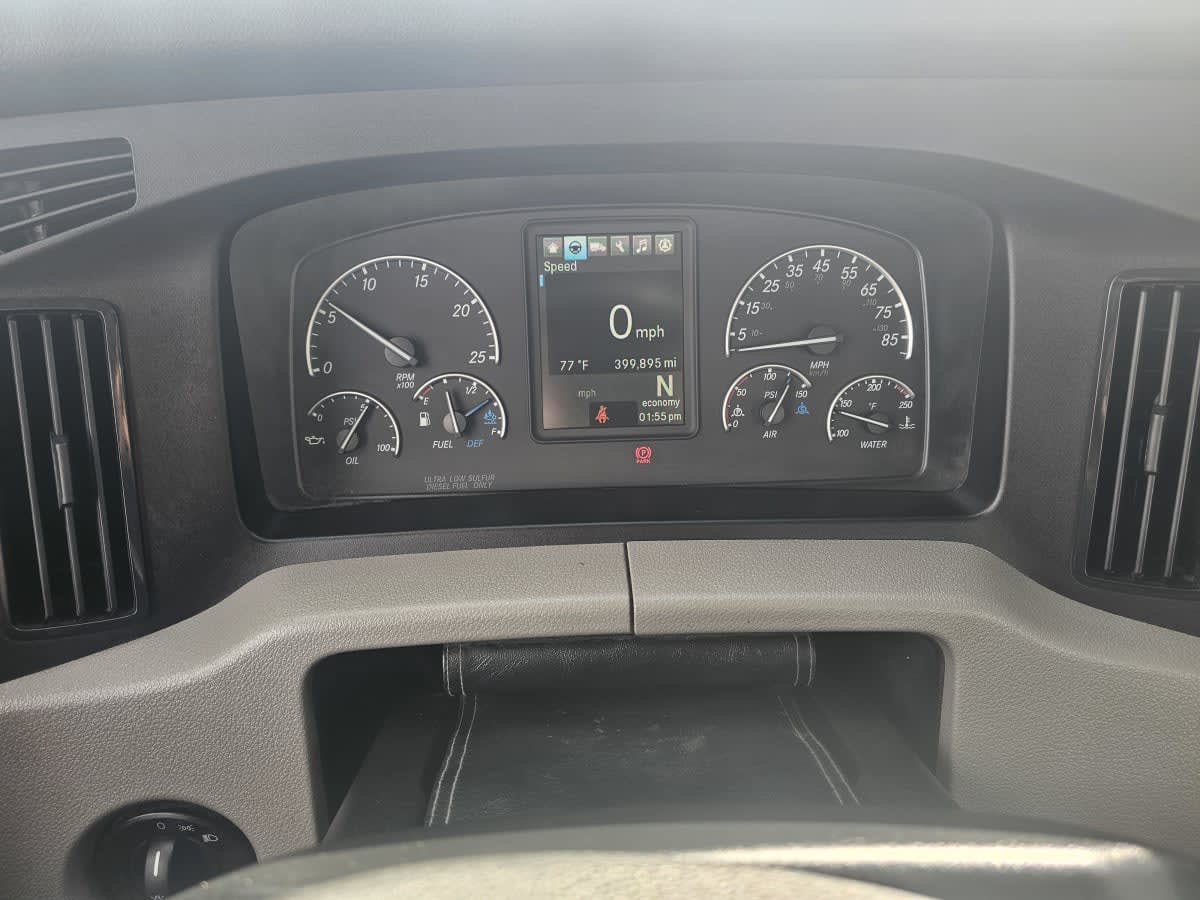 2019 Freightliner - image 9