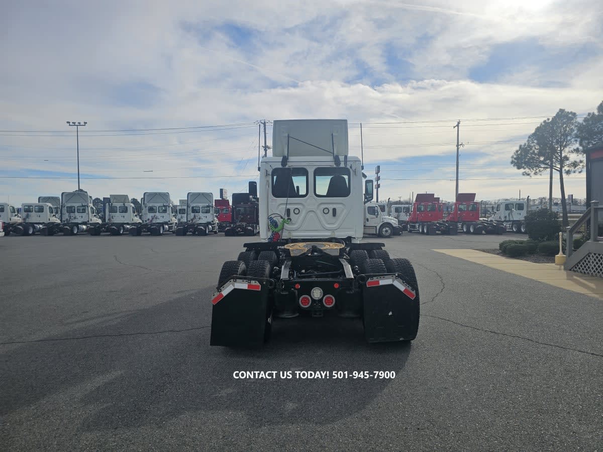 2019 Freightliner - image 5