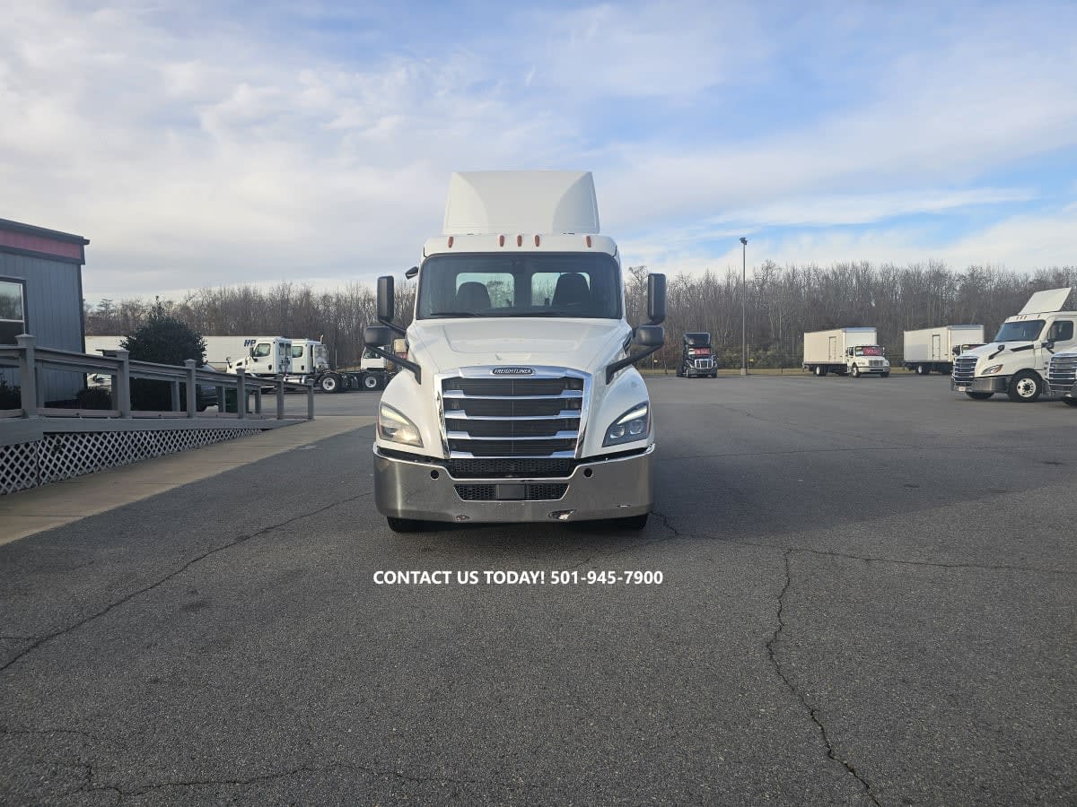 2019 Freightliner - image 2