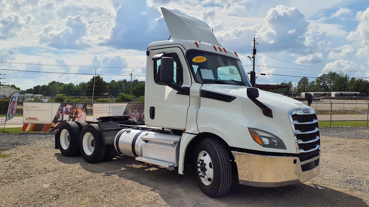 2019 Freightliner/Mercedes NEW CASCADIA PX12664 867477