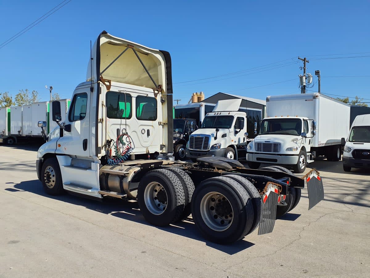 2019 Freightliner/Mercedes CASCADIA 125 867546