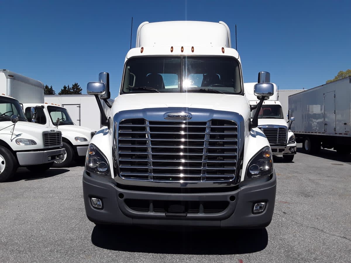 2019 Freightliner/Mercedes CASCADIA 125 867573