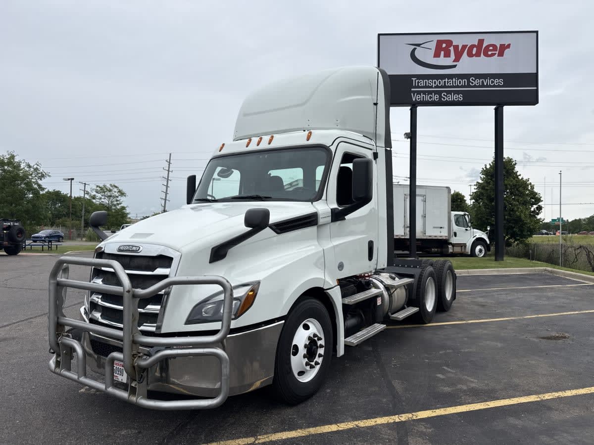 2019 Freightliner Cascadia in Taylor, MI
