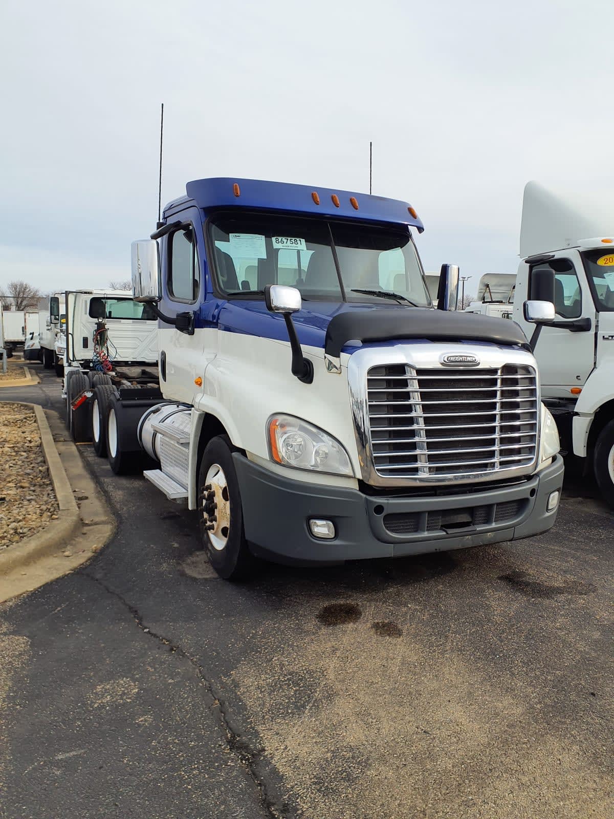 2019 Freightliner/Mercedes CASCADIA 125 867581