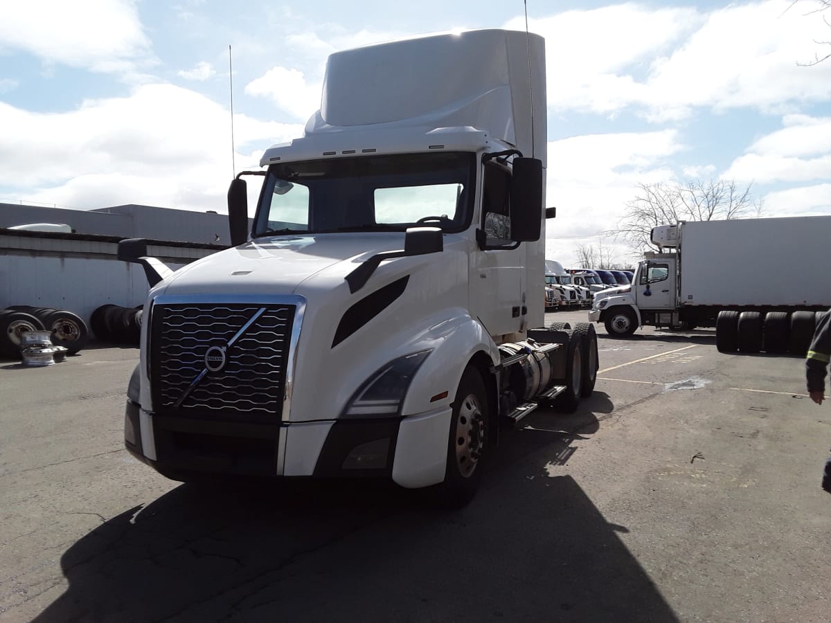 2019 Volvo VNL64T-300 867621