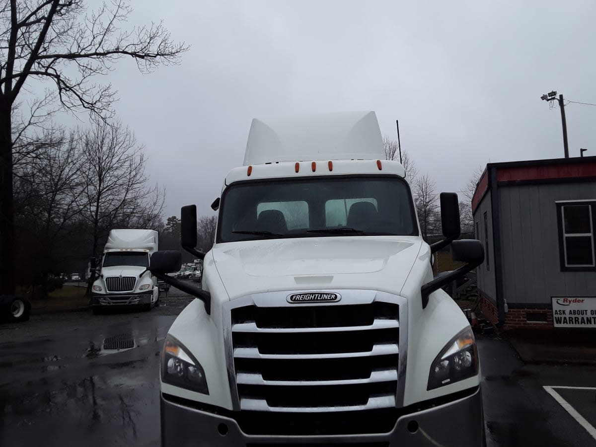 2019 Freightliner - image 2