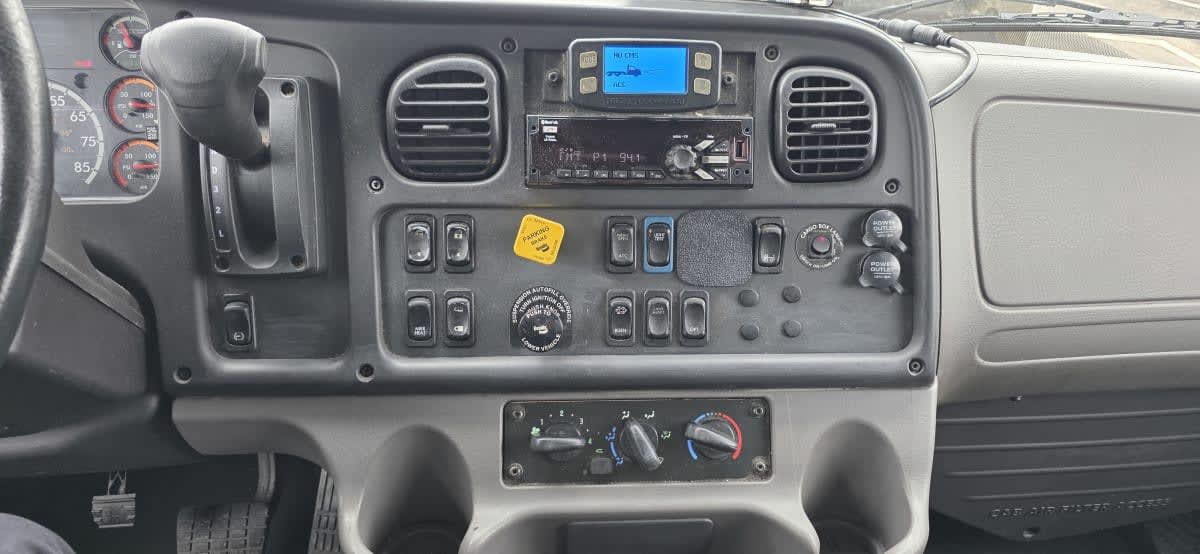 2019 Freightliner/Mercedes M2 106 867647