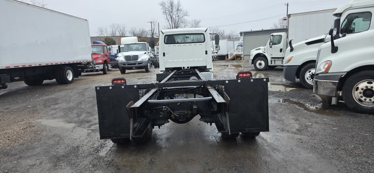 2019 Freightliner/Mercedes M2 106 867649