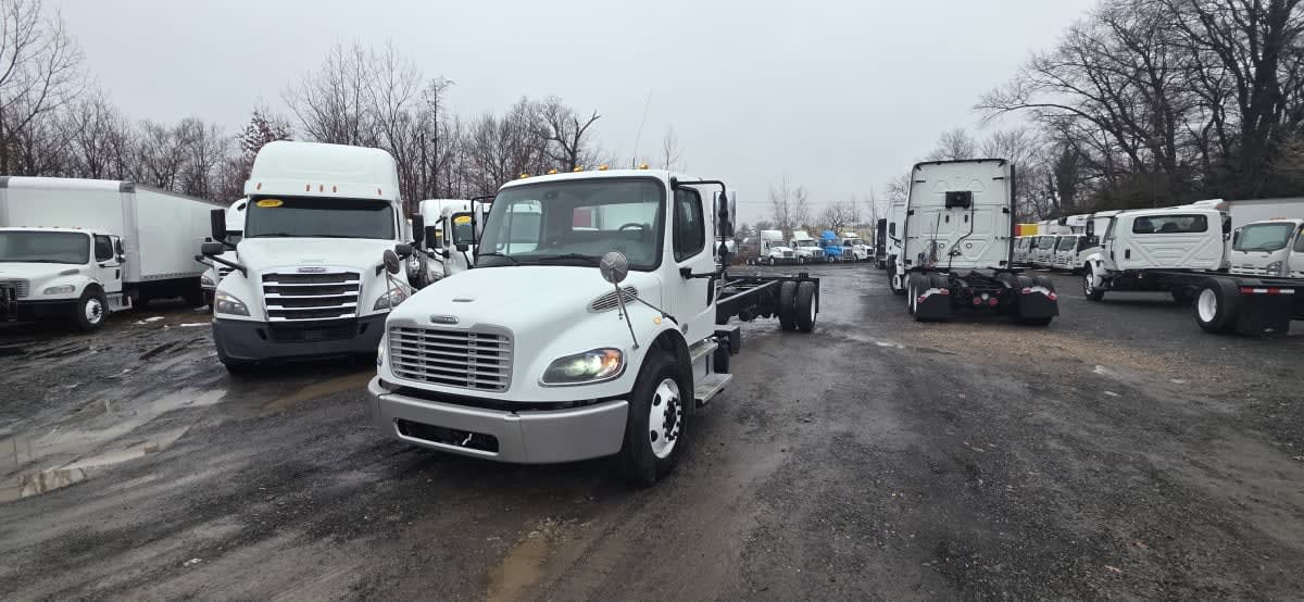 2019 Freightliner/Mercedes M2 106 867649