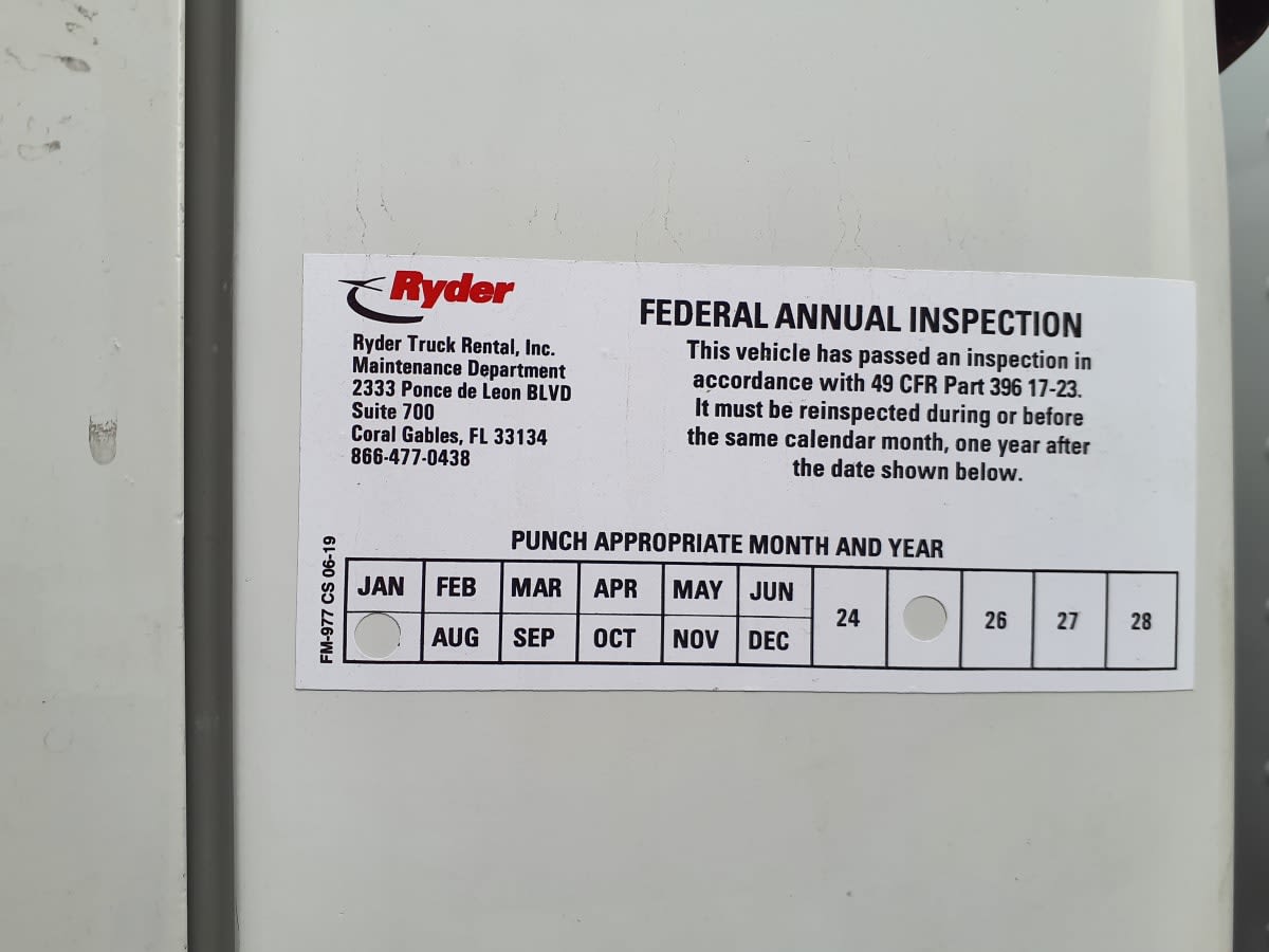 2019 Isuzu NPR - image 13