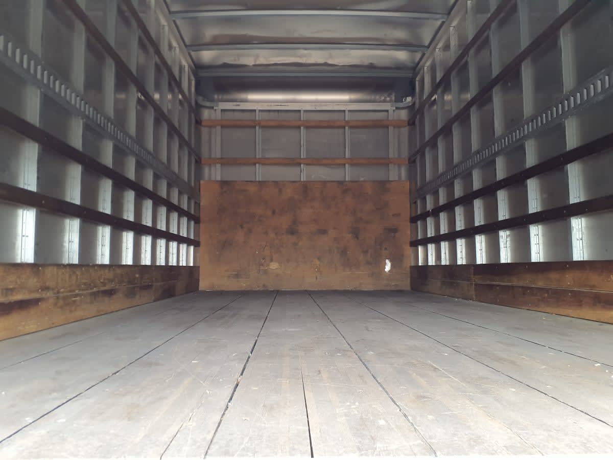 2019 Isuzu NPR - image 8