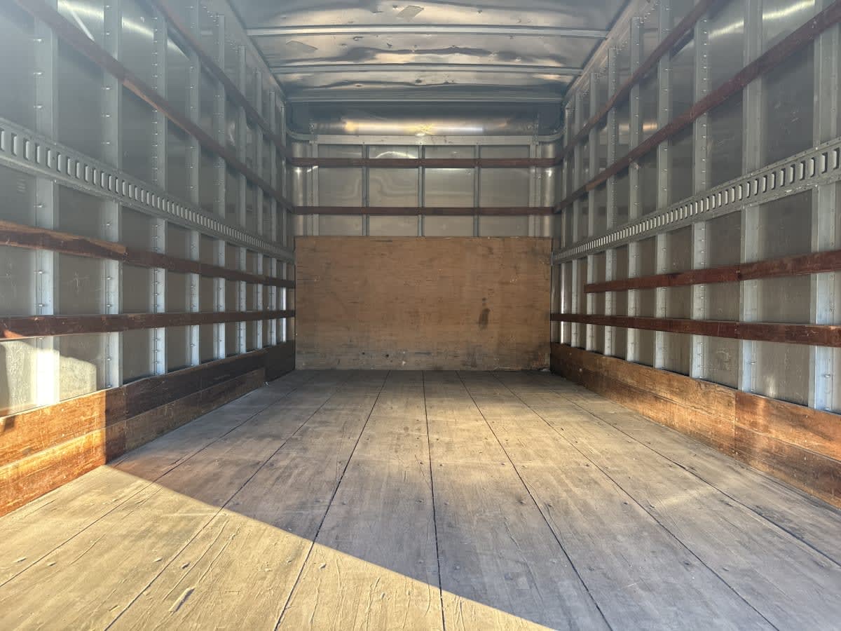 2019 Isuzu NPR HD 867712