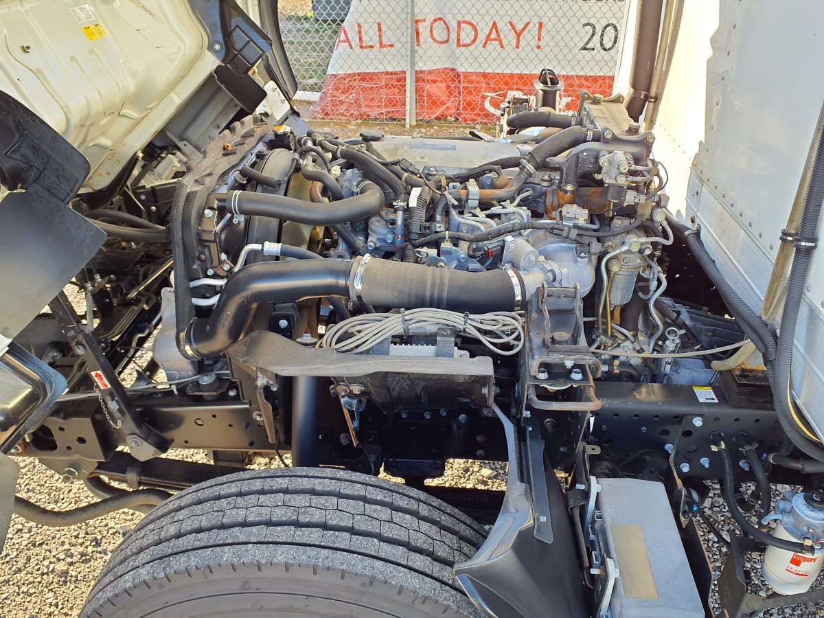 2019 Isuzu NPR 867751