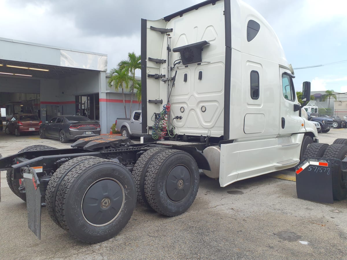 2019 Freightliner/Mercedes CASCADIA 125 867914