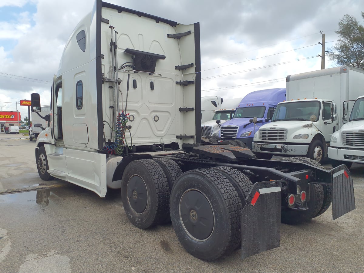 2019 Freightliner/Mercedes CASCADIA 125 867914