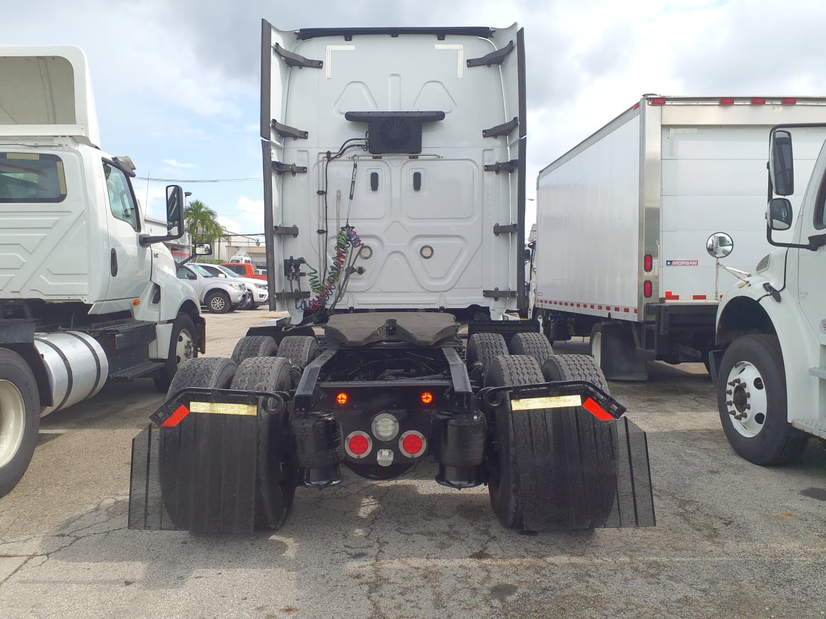 2019 Freightliner/Mercedes CASCADIA 125 867917