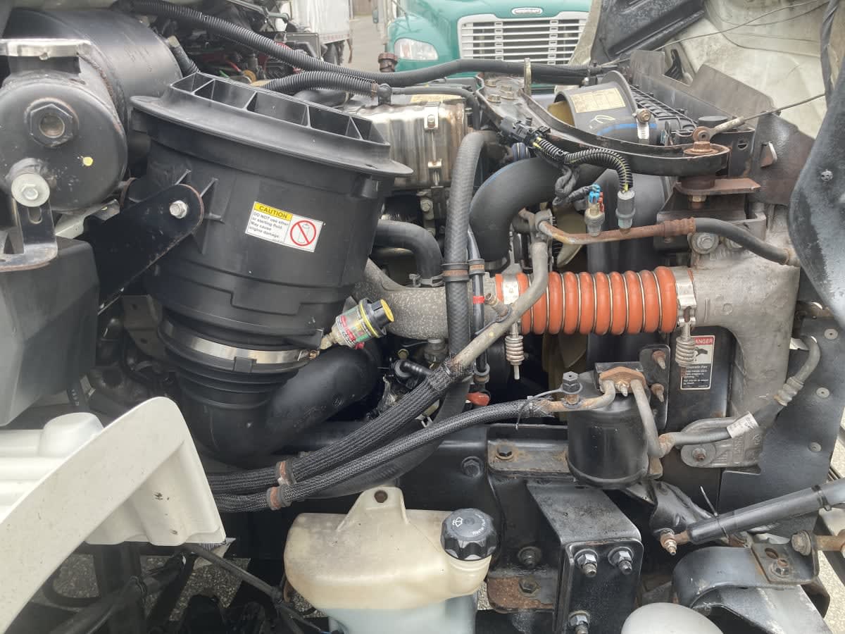 2019 Freightliner/Mercedes M2 106 867949