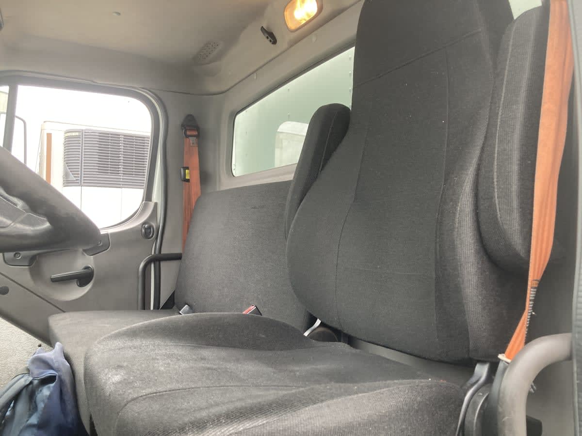 2019 Freightliner/Mercedes M2 106 867949