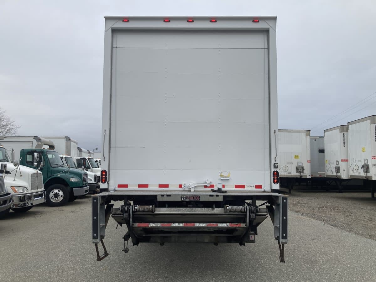 2019 Freightliner/Mercedes M2 106 867949