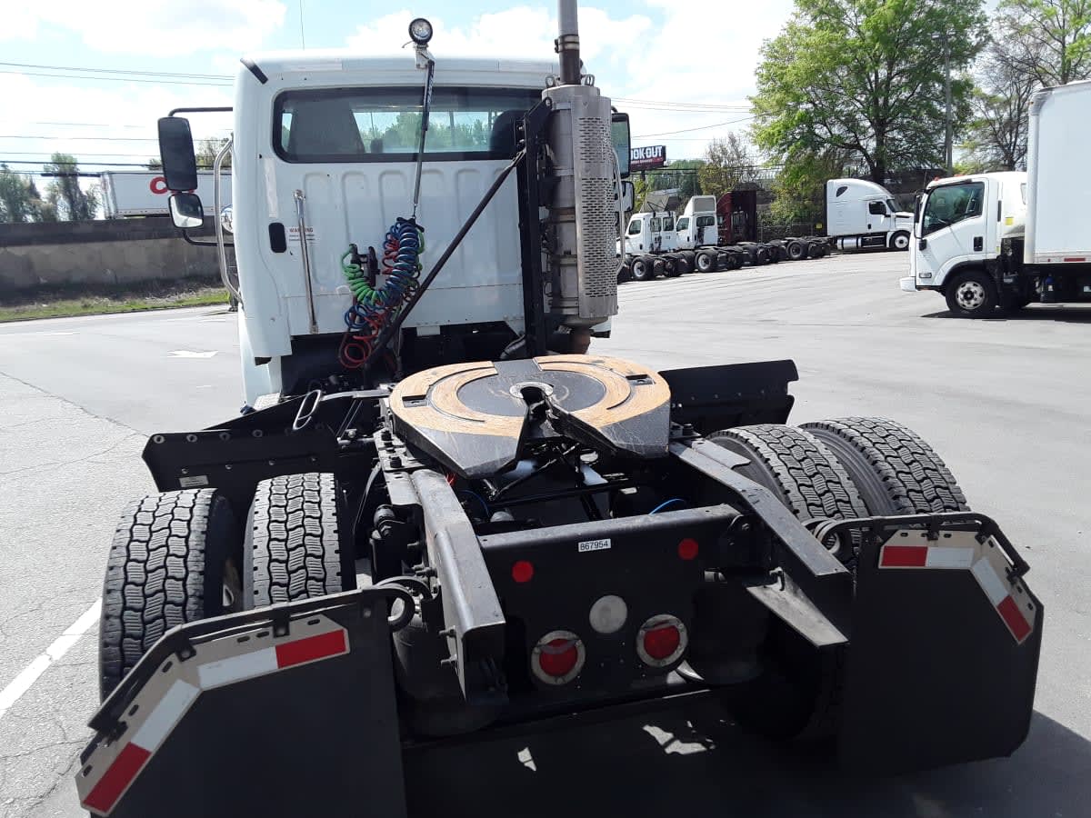 2019 Freightliner M2 106 - image 5