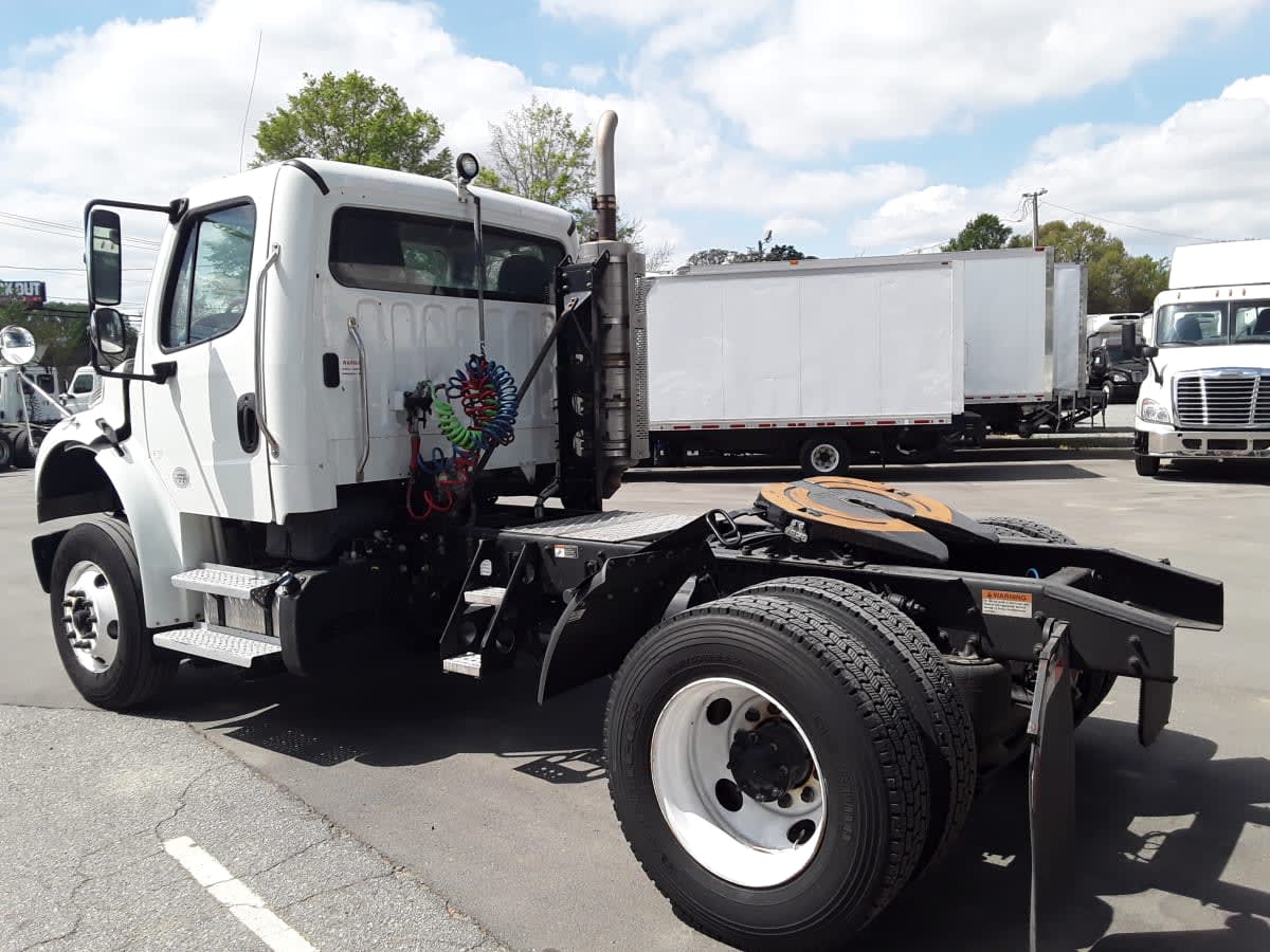 2019 Freightliner M2 106 - image 6