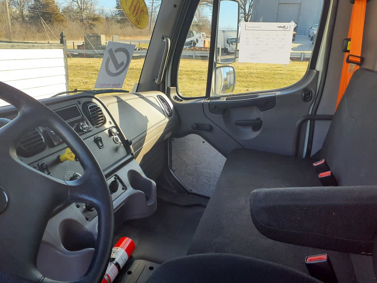 2019 Freightliner/Mercedes M2 106 867996