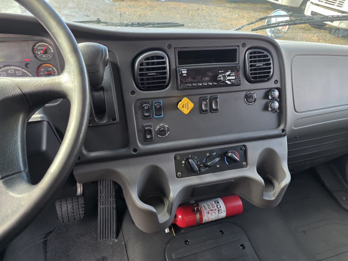 2019 Freightliner/Mercedes M2 106 868000