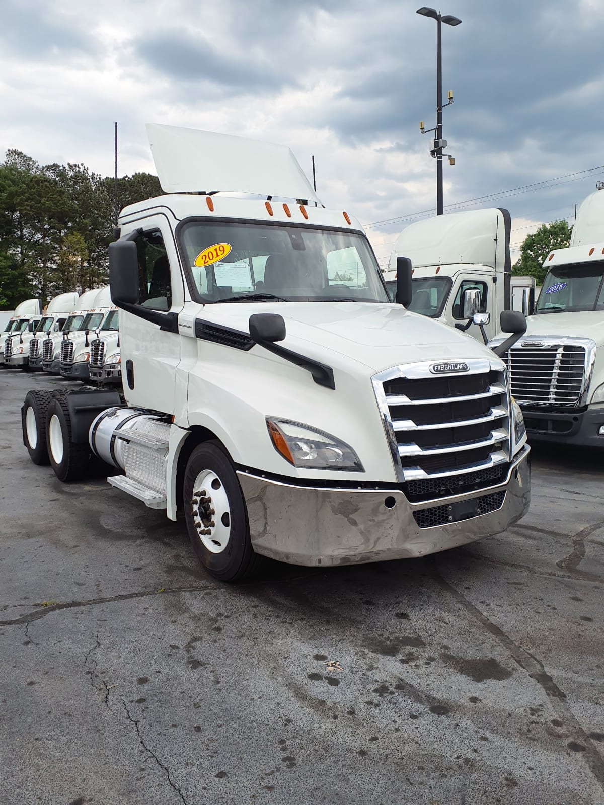 2019 Freightliner/Mercedes NEW CASCADIA PX12664 868006