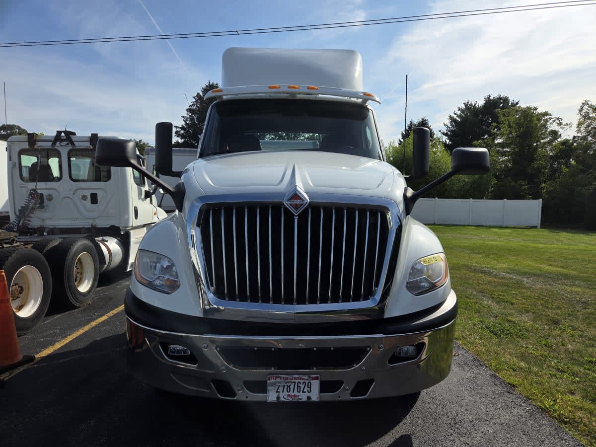 2019 Navistar International LT625 DAYCAB T/A 868030