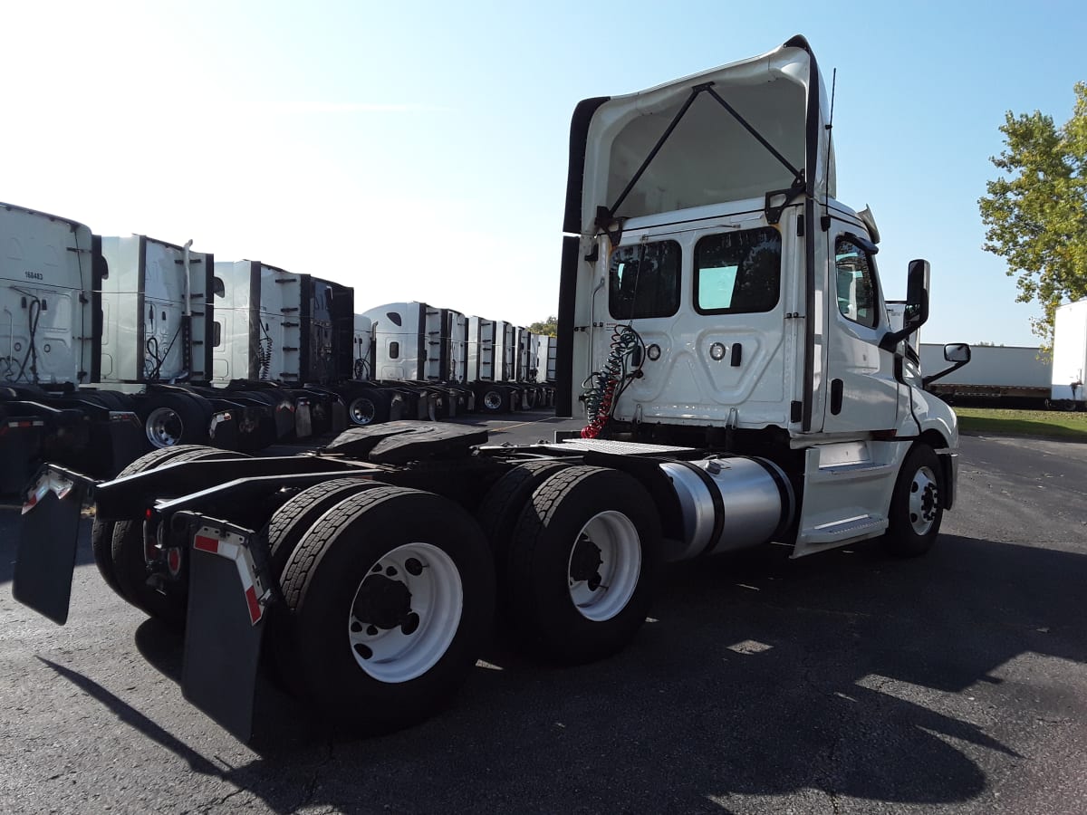 2019 Freightliner/Mercedes NEW CASCADIA PX12664 868101