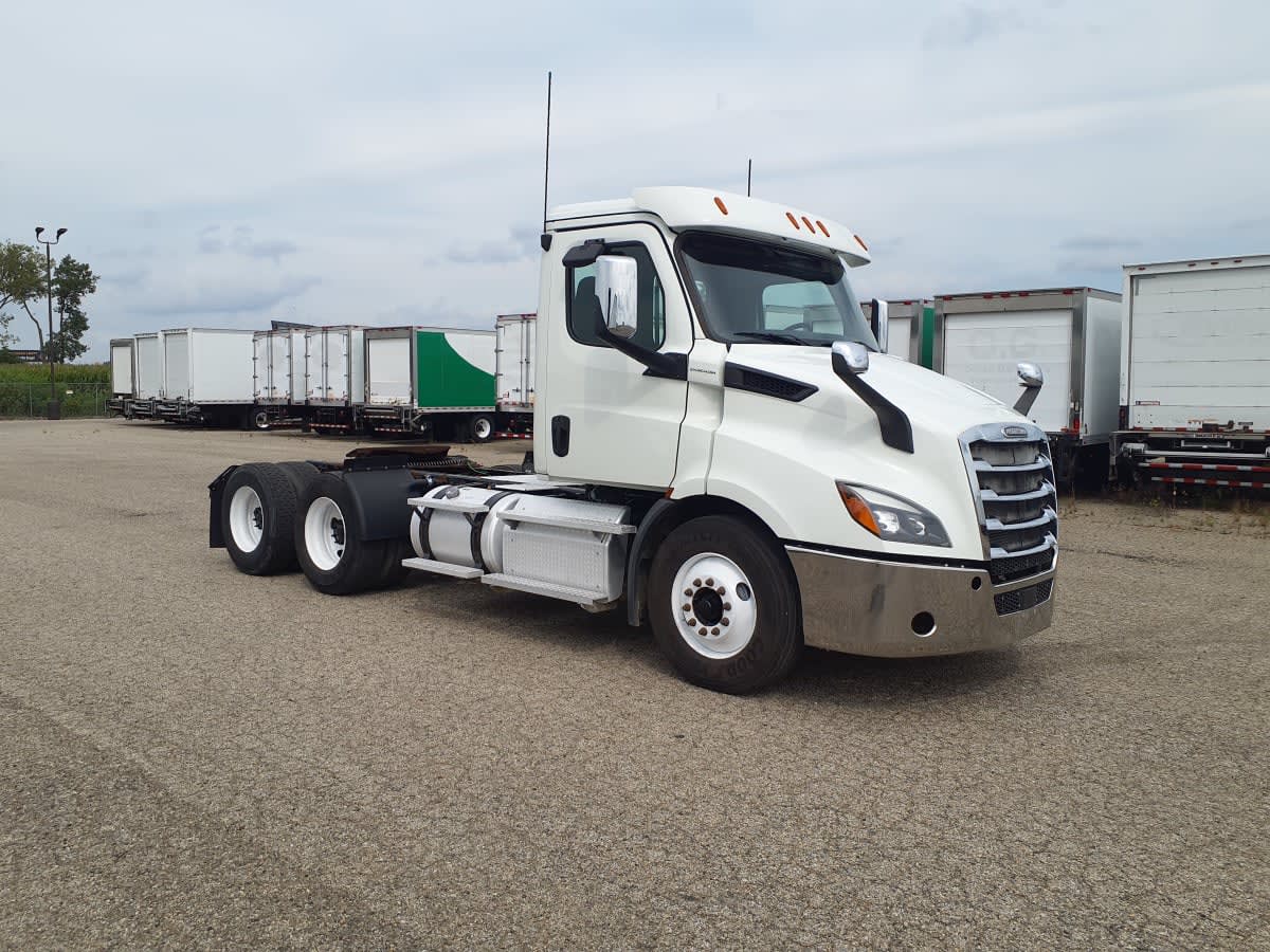 2019 Freightliner Cascadia in Wayland, MI — photo 3